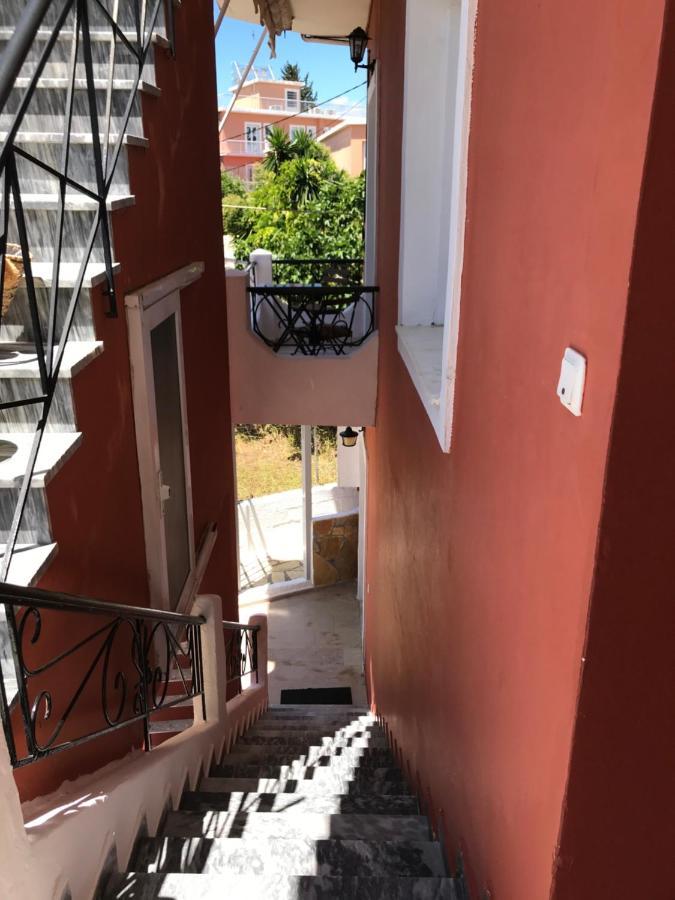 Loula'S Apartments Gouvia Exterior foto